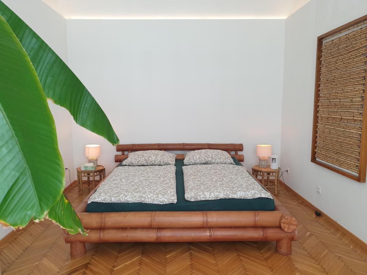 Sunny And Spacious Apartment Near City Centre Bécs Kültér fotó