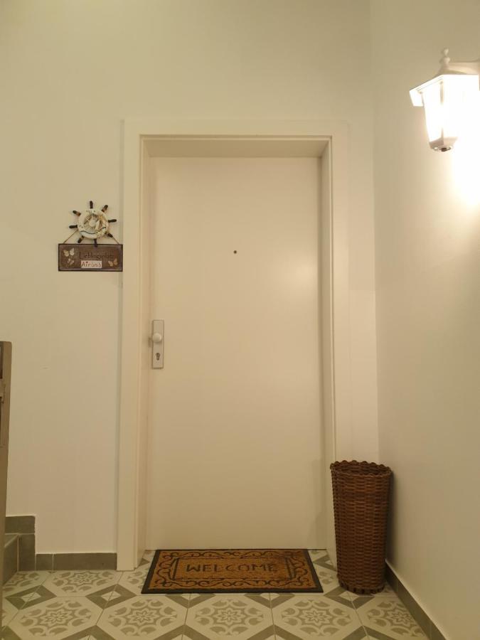 Sunny And Spacious Apartment Near City Centre Bécs Kültér fotó